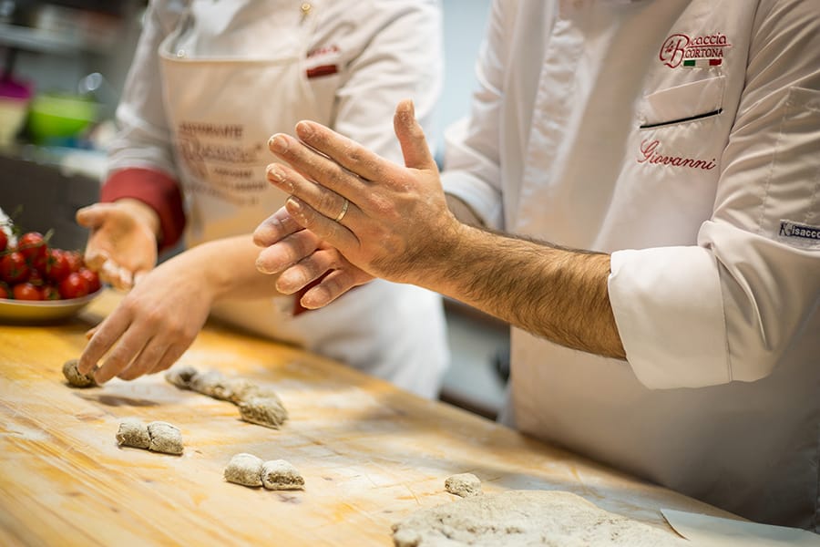 Corsi di cucina a Cortona per appassionati – Ristorante La Bucaccia