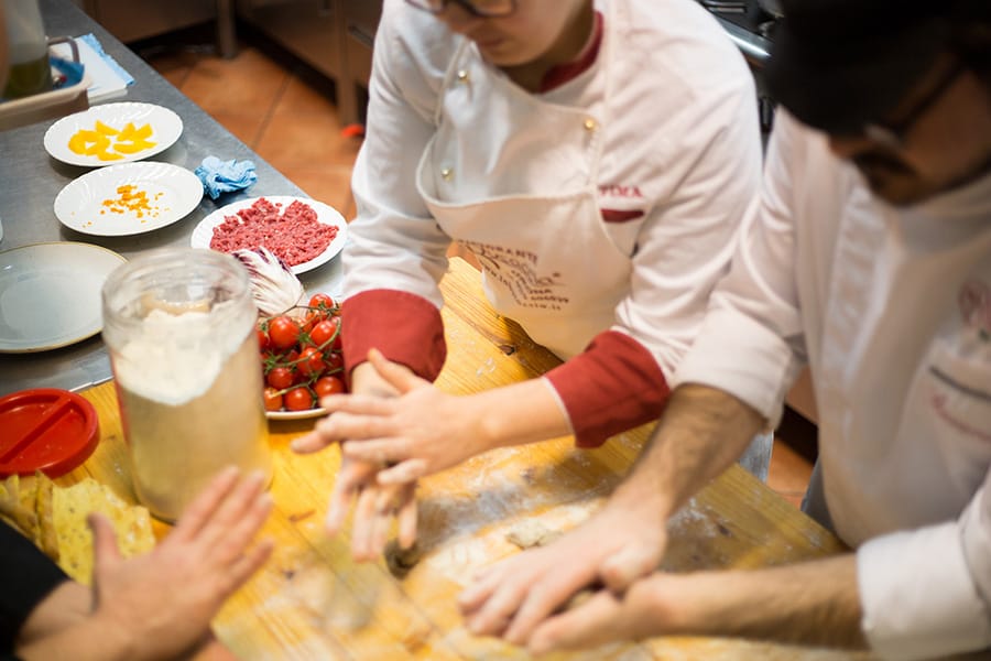 Cucina tipica locale a Cortona | Ristorante La Bucaccia, ricette toscane