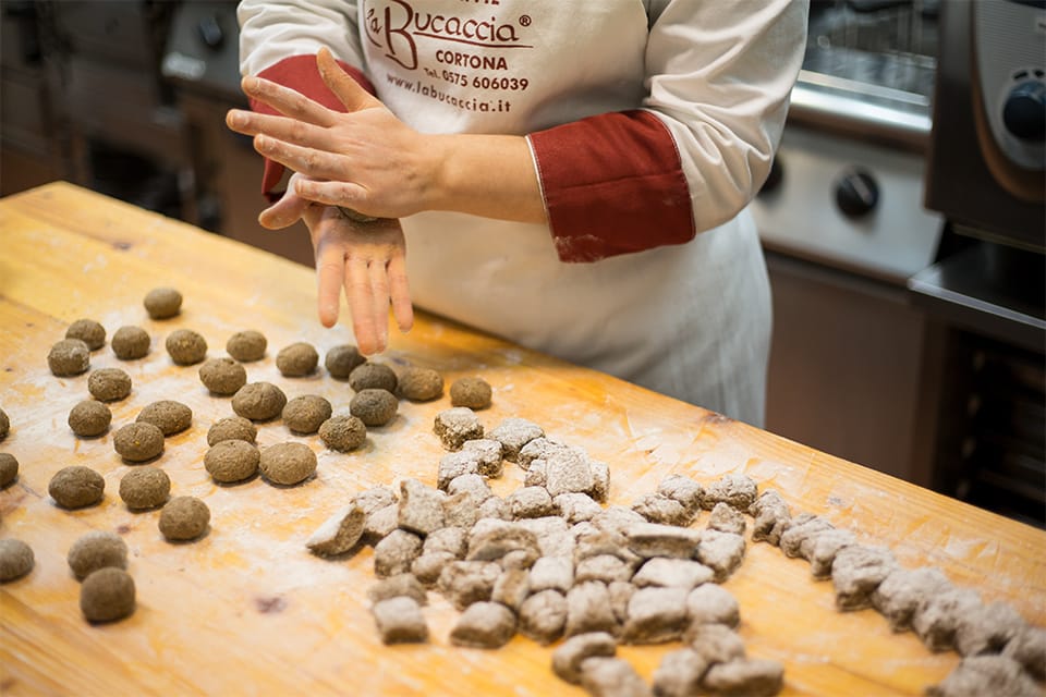 Regala una cena  a Cortona – Ristorante La Bucaccia idea regalo